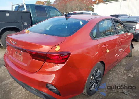 2024 Kia Forte Lxs z USA, uszkodzony, nr VIN 3KPF24AD5RE697750